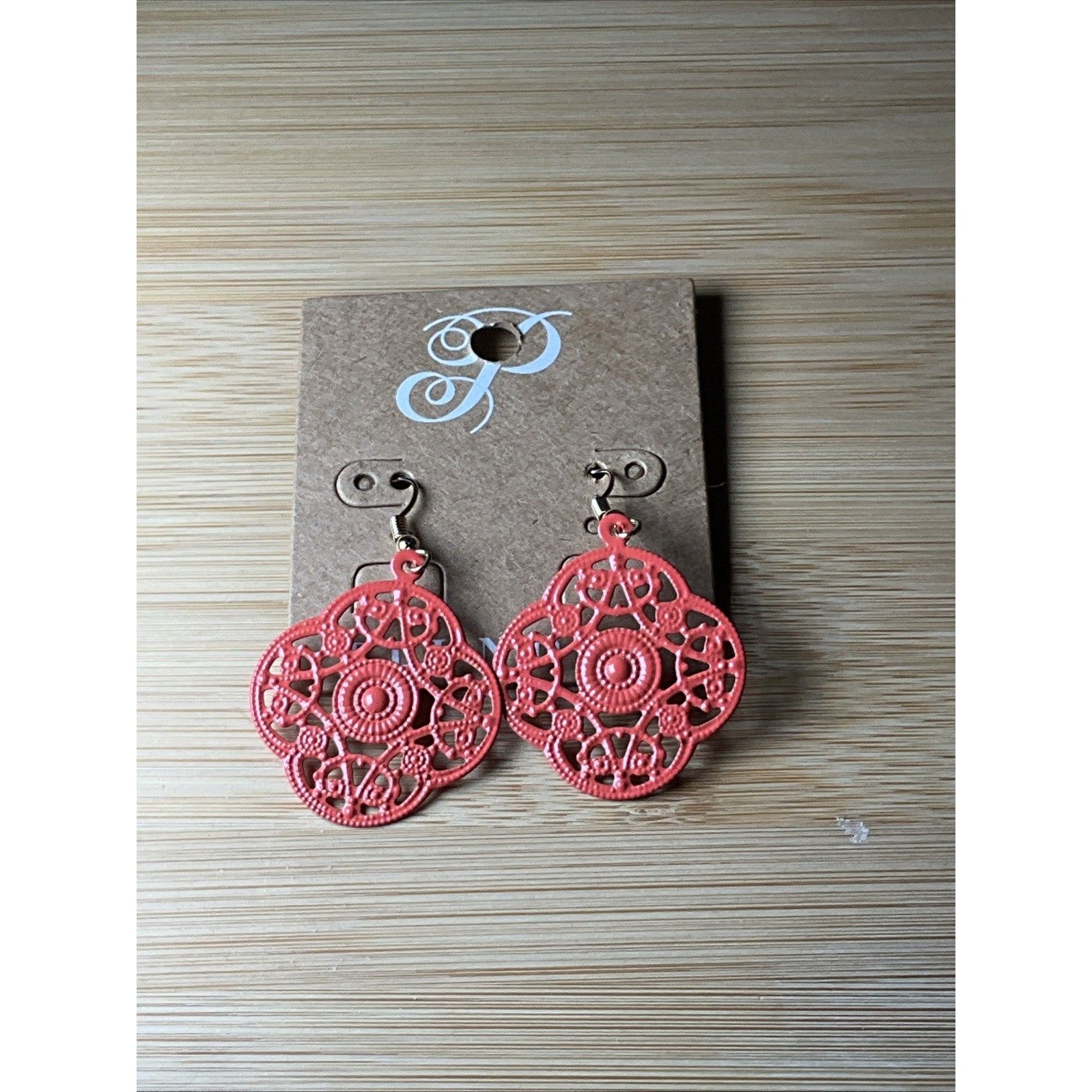 Plunder Design Jewelry Trudie Red Filagree Dangle Earrings 12$